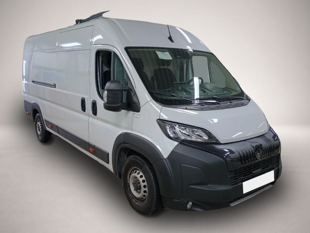 Fotografie 2 des Peugeot Boxer Kasten Hochraum 435 L4H2 Heavy BlueHDi 180