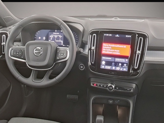 Bild 6 Volvo XC40 Plus Black Edition 2WD StandHZG Digitales C
