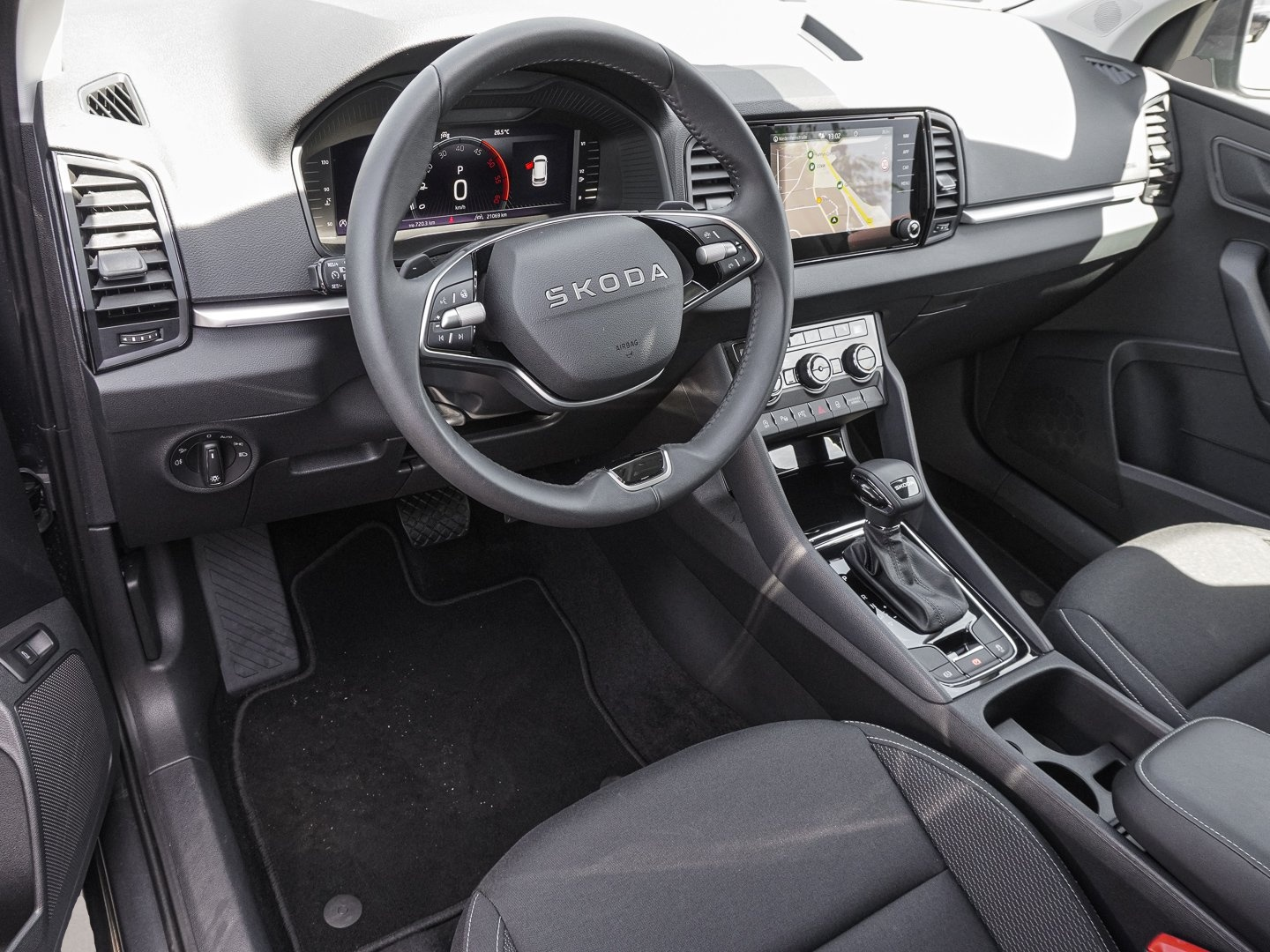 Bild 7 Skoda Karoq 2.0 TDI DSG Selection Tour