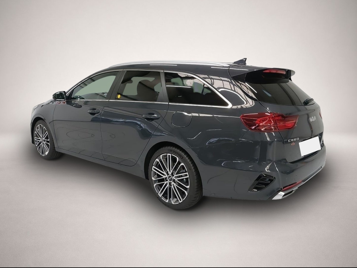 Fotografie 3 des Kia cee'd / CEED SW 1.5 T-GDI DCT7 GT-LINE TECHNOLOGIE PERFO