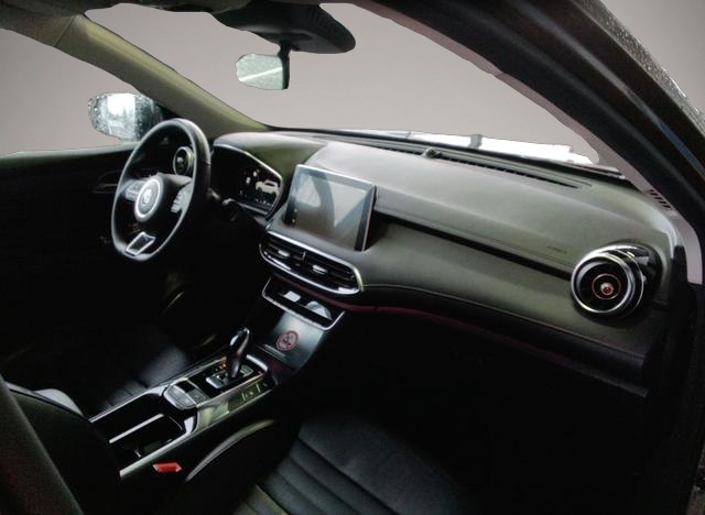 Bild 2 MG HS 1.5T DCT7 Luxury 2WD 119 kW (162 PS), Automat