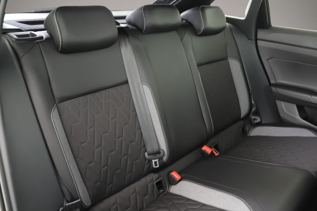 Bild 5 Volkswagen Taigo 1.5 TSI DSG Goal IQ.Light/ACC/App/Navi