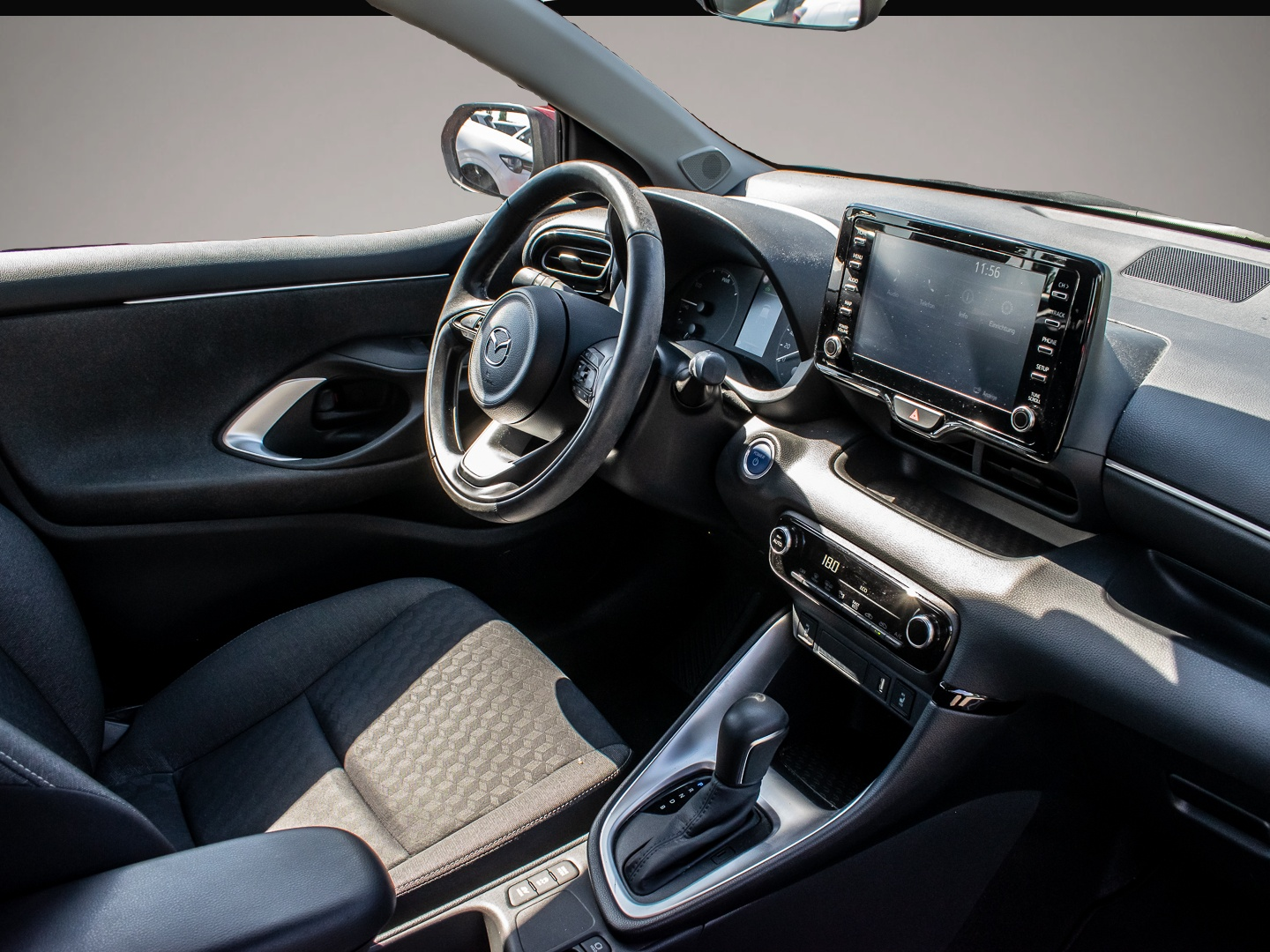 Bild 6 Mazda 2 Hybrid Agile ACC Apple CarPlay Android Auto Kl