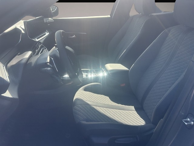 Bild 7 Peugeot 2008 Allure PT 130 +CARPLAY+LED+PDC V/H+DAB+