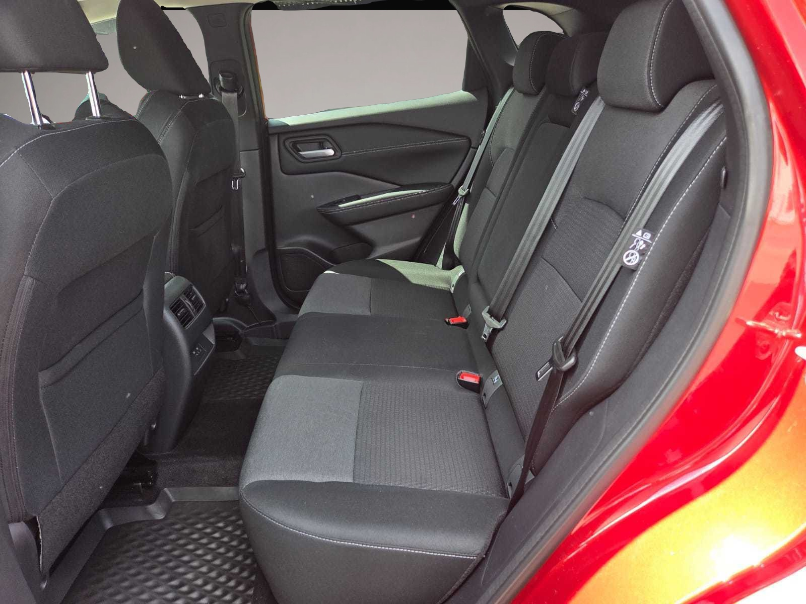 Bild 6 Nissan Qashqai DIG-T 1.3 Connecta NAV KAM Sitzh.
