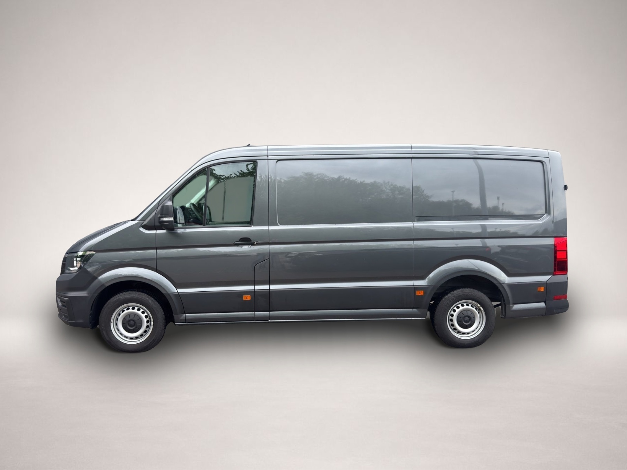 Bild 3 Volkswagen Other Crafter Kasten 35 2.0 TDI AUT. mittellang NAVI K