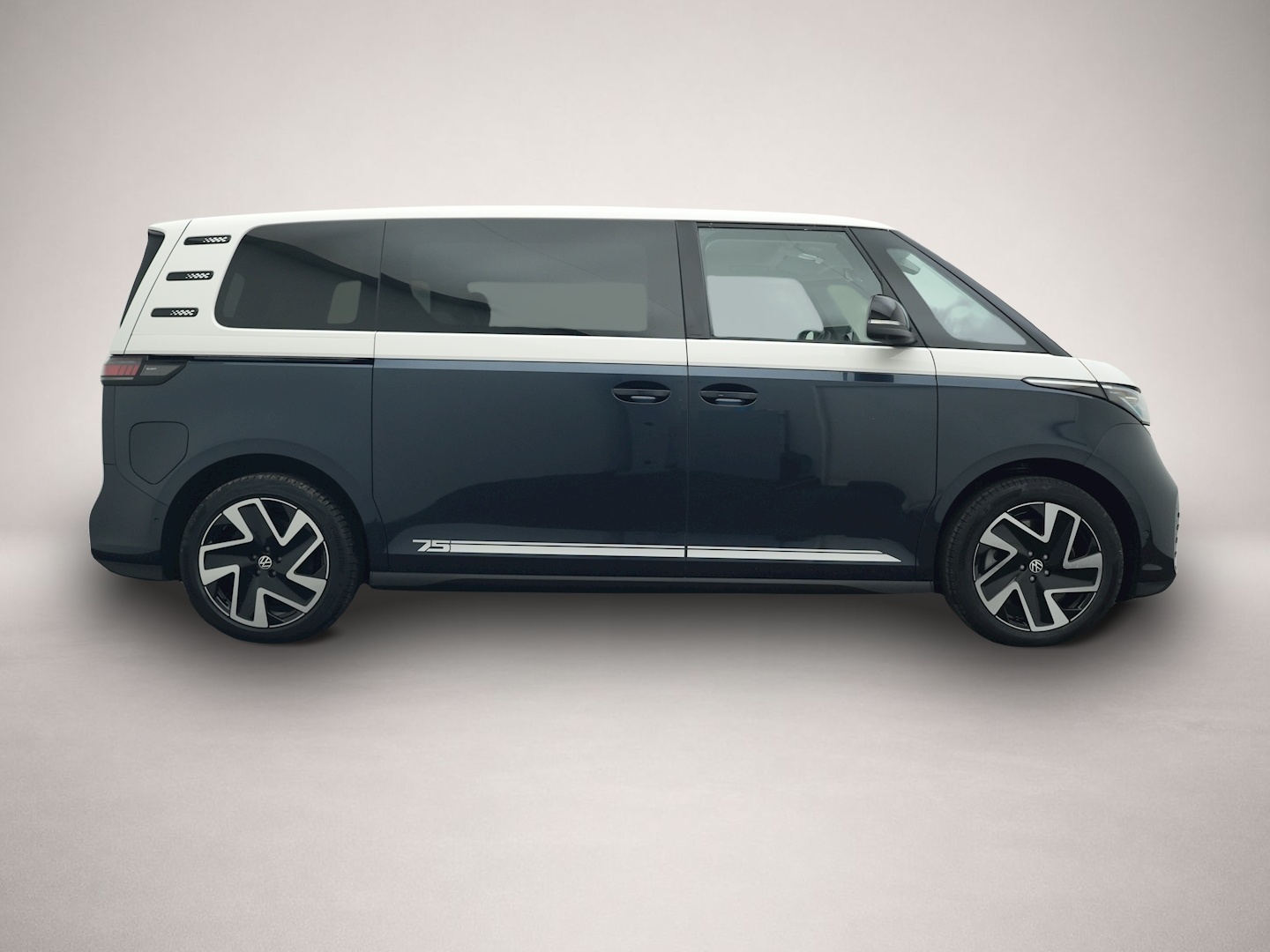 Fotografie 6 des Volkswagen ID. Buzz 75 Jahre BULLI LR 5-j-GAR 7S. ALU 20 AH
