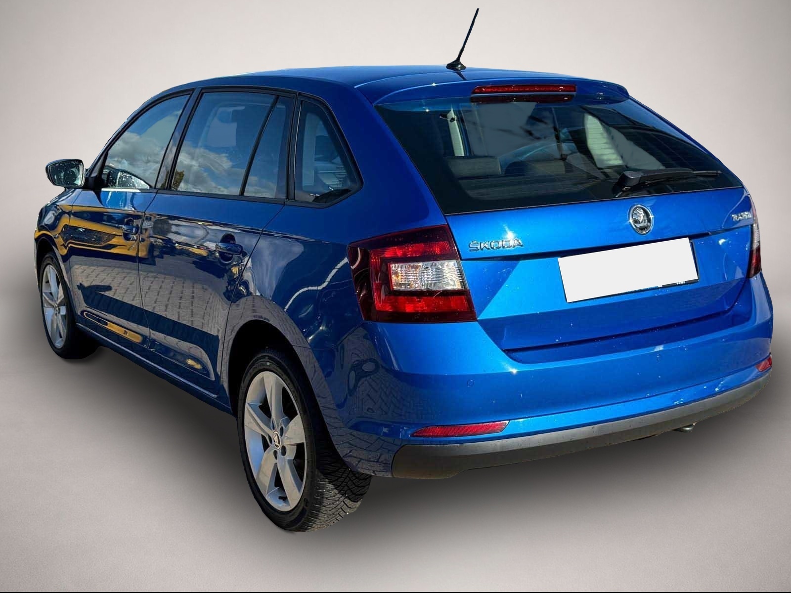 Fotografie 2 des Skoda Rapid Spaceback 1.0 TSI Cool Edition