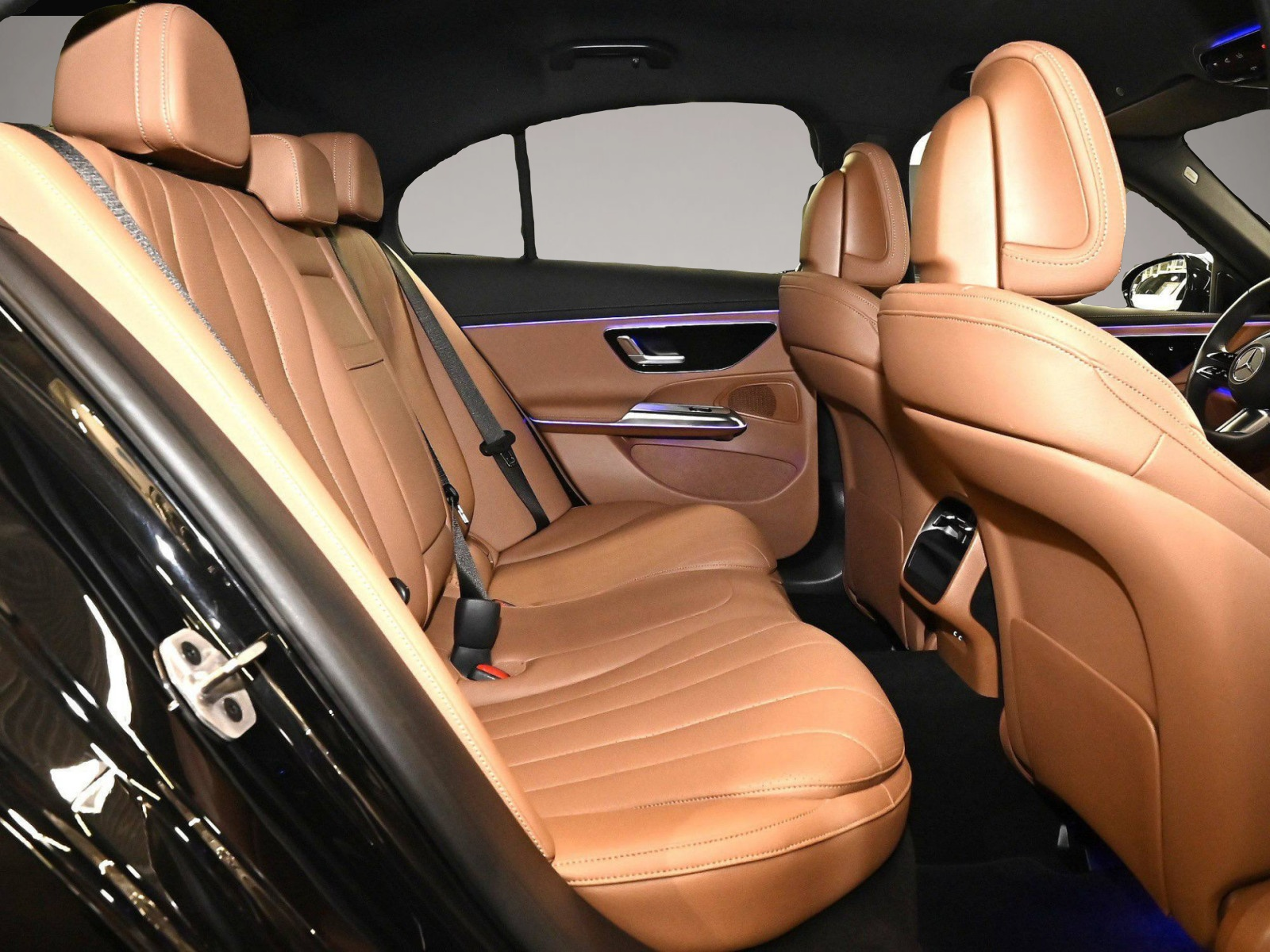 Bild 4 Mercedes-Benz E 200