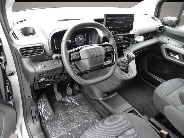 Bild 4 Fiat Doblo Kombi 1.5 Diesel 96 kW Komfort & Technik P