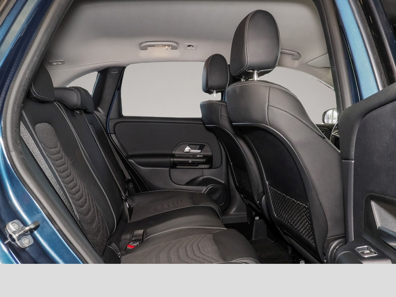 Bild 6 Mercedes-Benz B 180 B-CLASS B 180 D (247.010) B 180 D