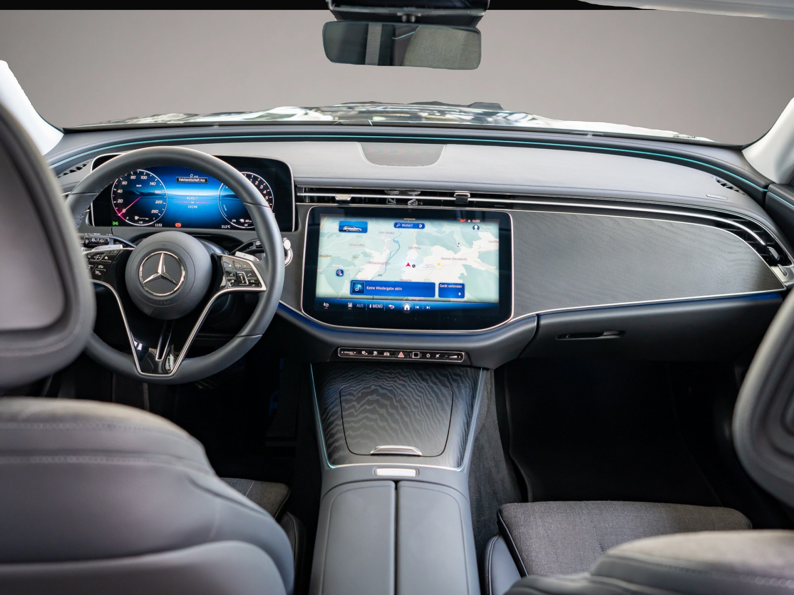 Fotografie des Mercedes-Benz E 300