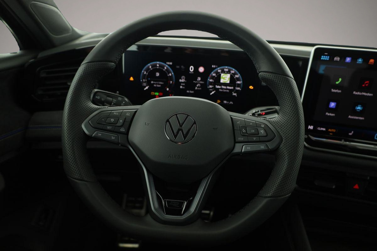 Volkswagen Tiguan Tiguan TSI DSG 4M R-Line Black Style, AHK, IQ.Li - Thumbnail 6