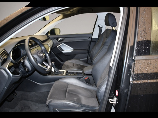 Fotografie 3 des Audi quattro Q3 40 TFSI quattro S-tronic S line Sportsi/virtu