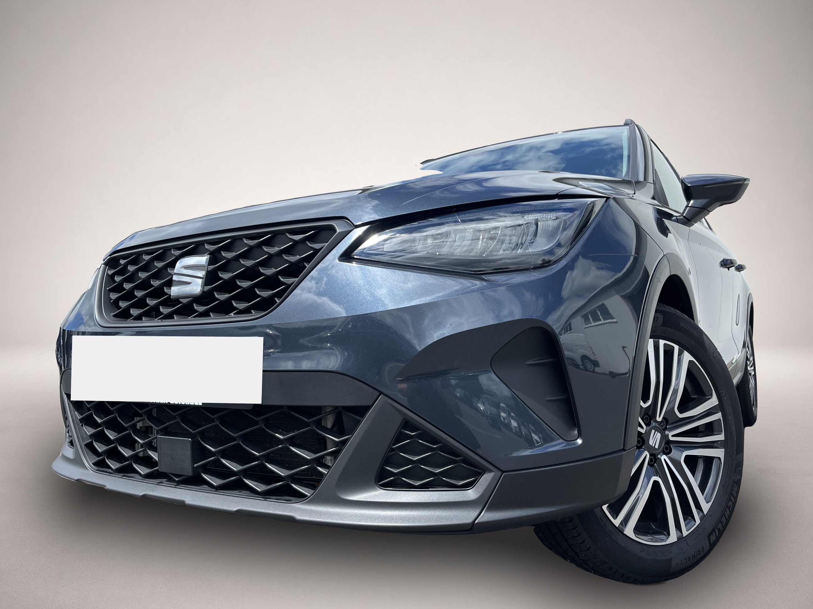 Fotografie 1 des Seat Arona 1.0 TSI DSG Style Edition Navi LED SHZ PDC