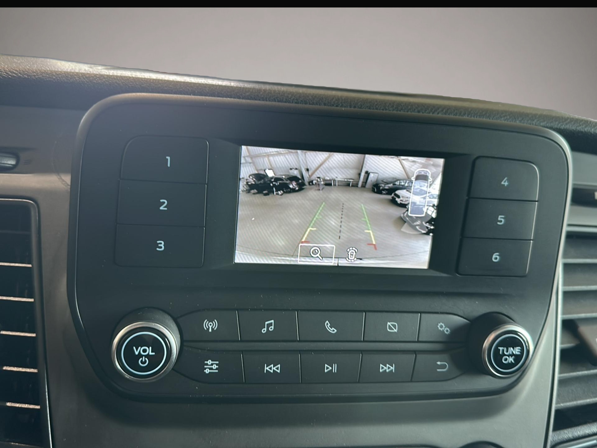Fotografie 7 des Ford Other Transit 350 L3 H2 Frontantrieb Trend Express-Lin