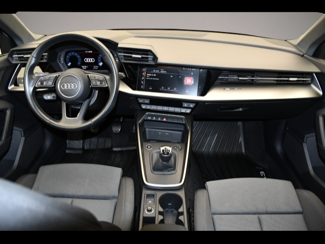 Fotografie 4 des Audi A3 Sportback 35TFSI AHK/APS/SITZHZ/LED