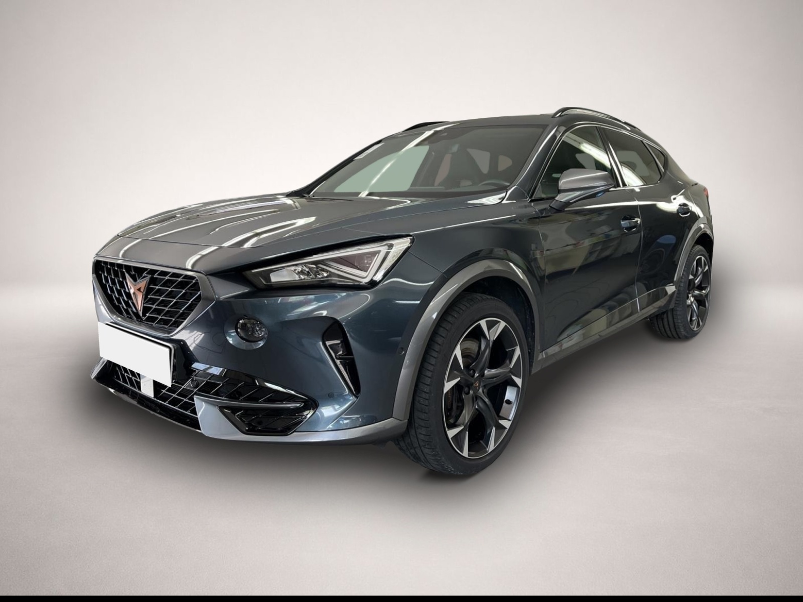 Fotografie Cupra Formentor 2.0 TSI DSG 4Dr AB299EUR VZ PANO BEATS