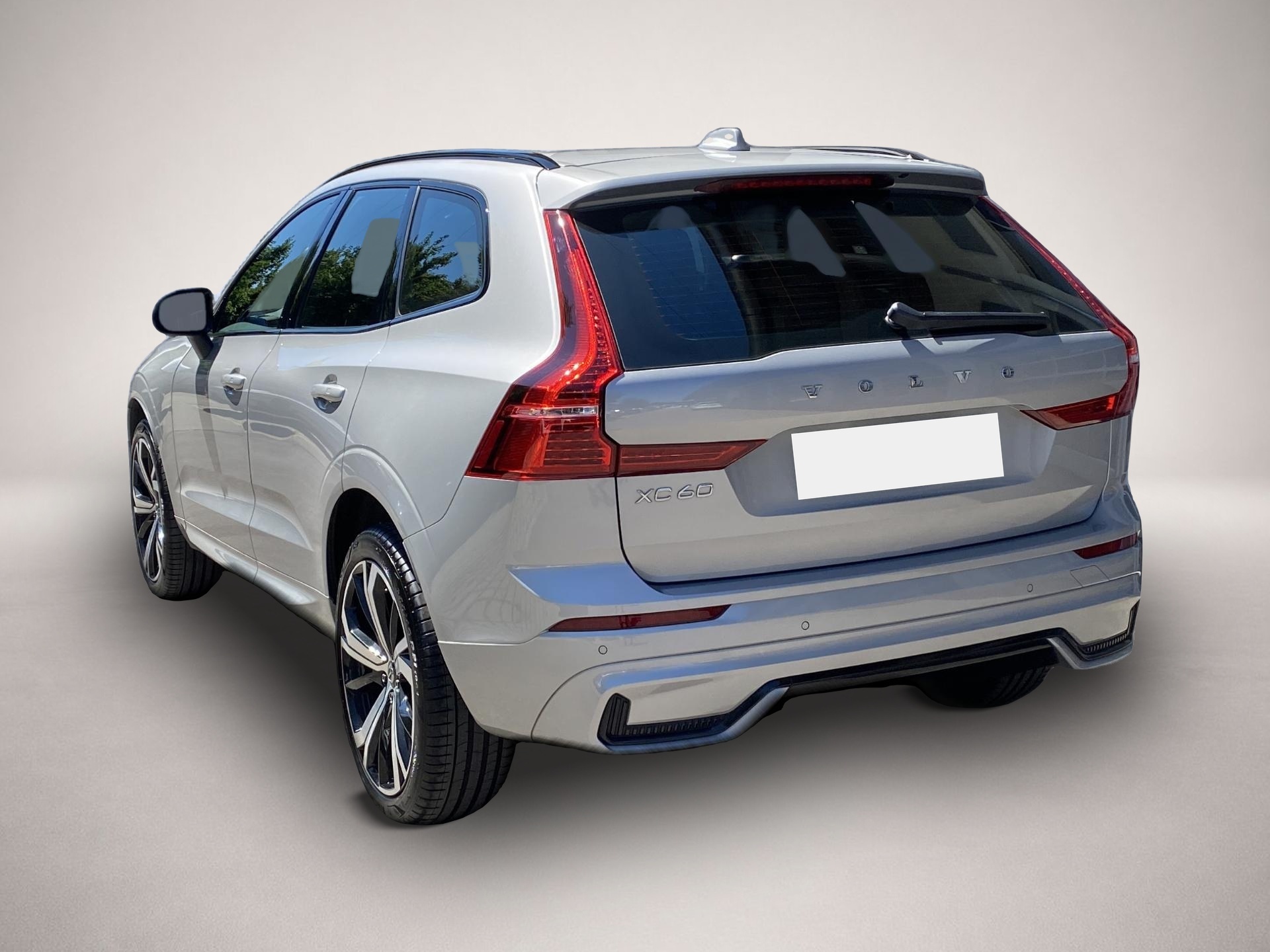 Bild 2 Volvo XC60 XC 60 R Design 2WD Bluetooth Navi LED Klima