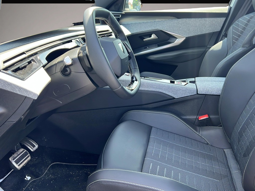 Bild 6 Peugeot 5008 GT Hybrid 145*Matrix*ACC*Navi*Kamera
