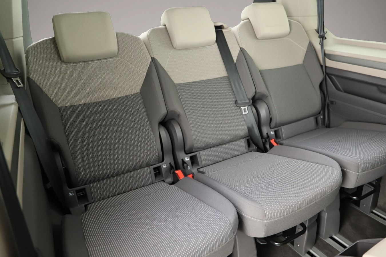 Bild 5 Volkswagen T7 Multivan 2.0 TDI DSG Life Matrix ACC Navi Muf
