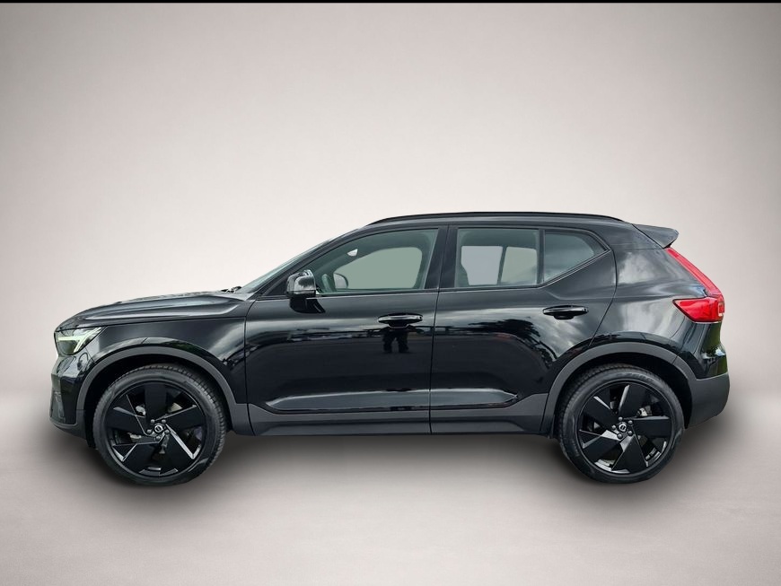 Bild 4 Volvo XC40 B3 B DKG Plus Black Edition