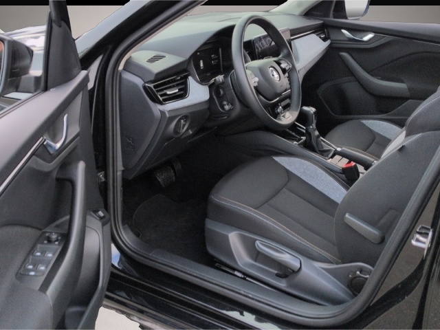 Bild 4 Skoda Kamiq DRIVE TSI*DSG AHK MatrixLED ACC Navi R-Kam