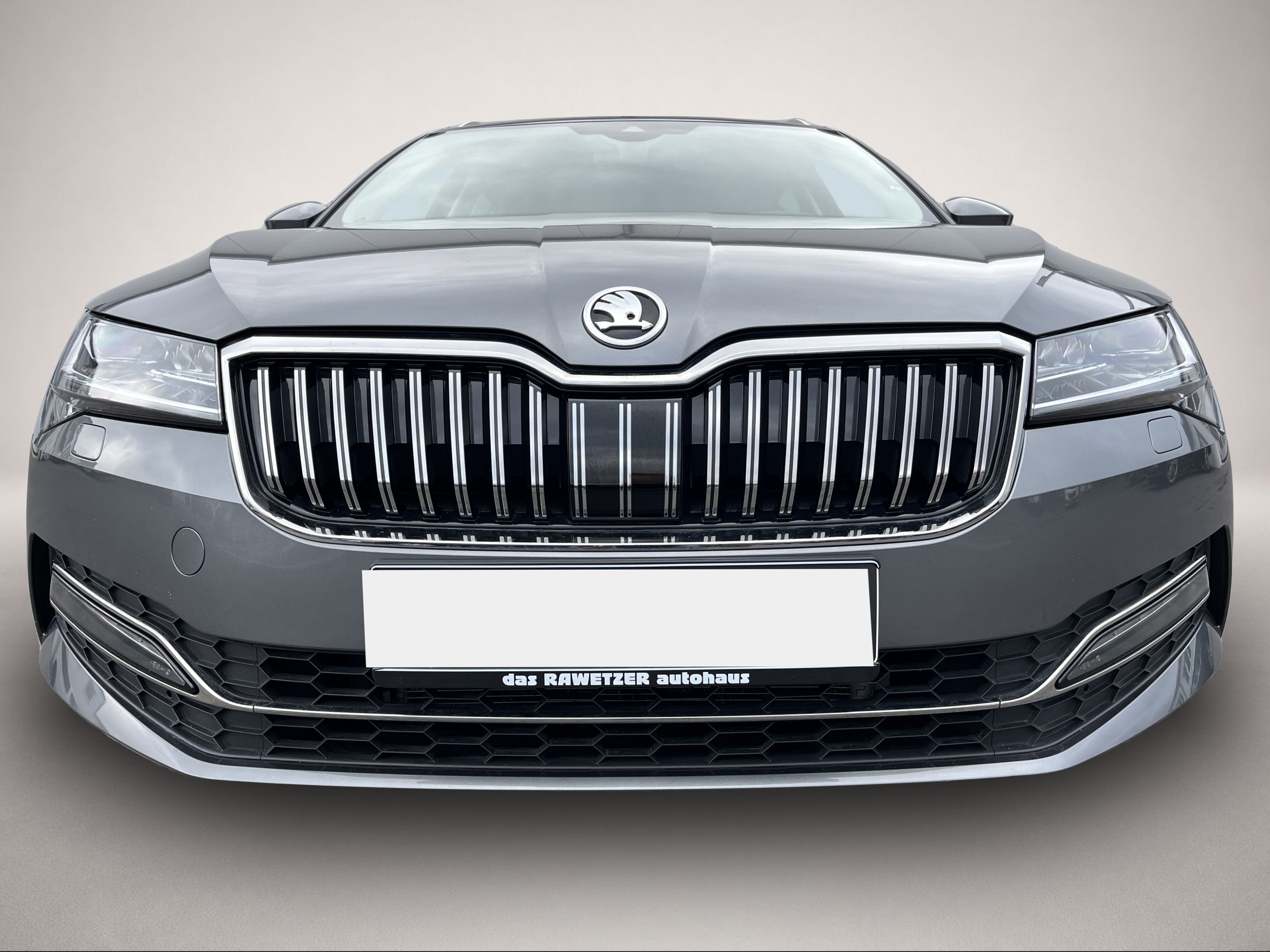 Bild 2 Skoda Superb Combi 2.0 TDI DSG Style 175¤ m.20% Anz. N