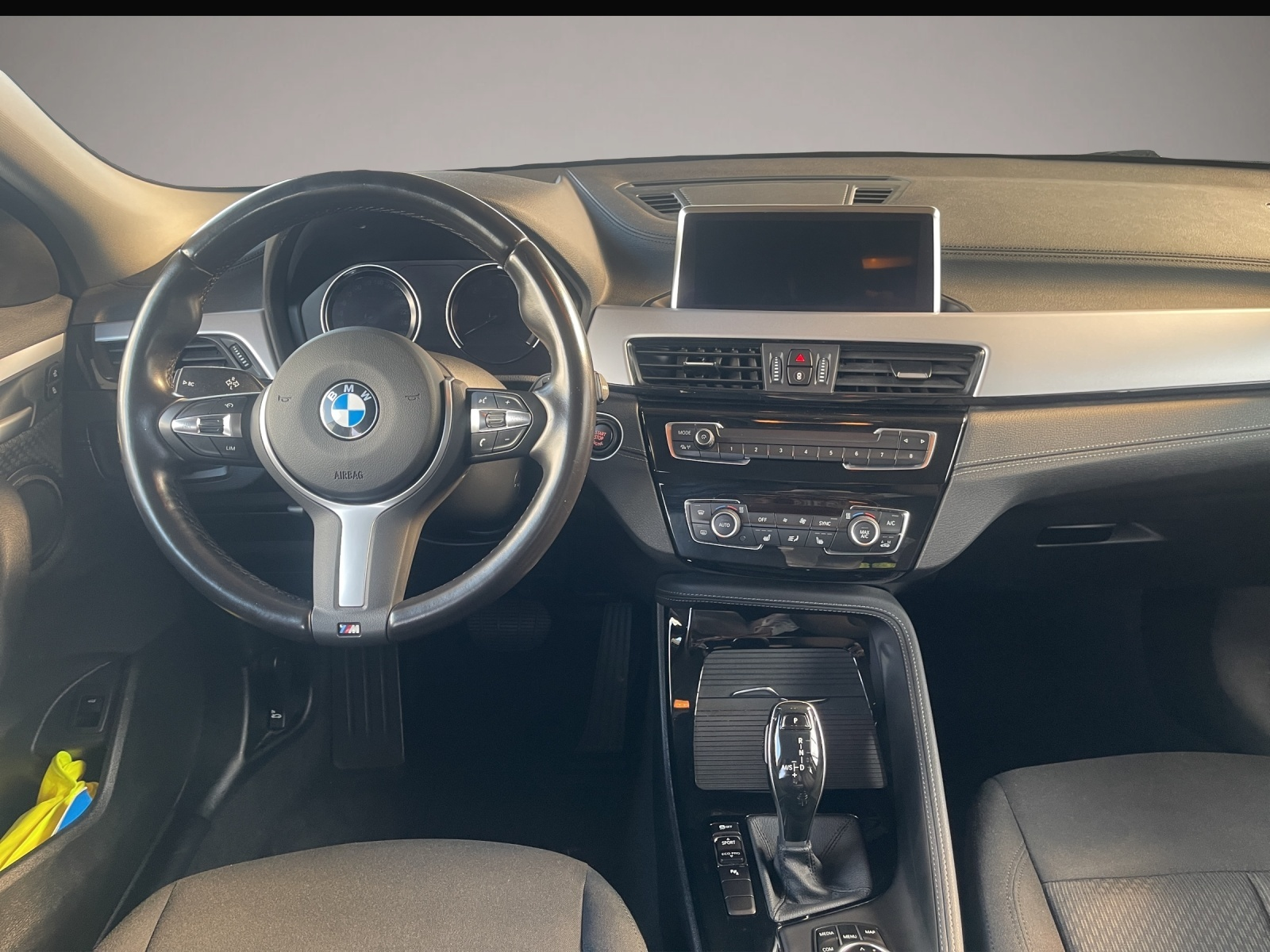 Fotografie 8 des BMW X2 sDrive 18i Advantage LED+Navi+SHZ+2xKlima+LM