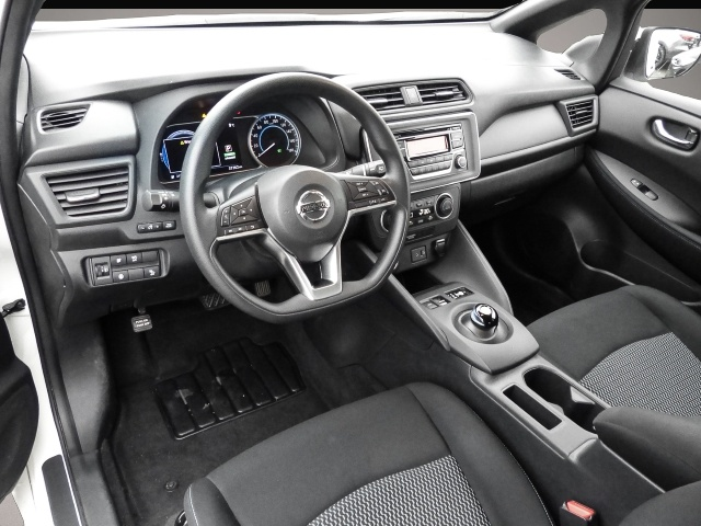Fotografie 4 des Nissan Leaf 40 kWh Navi Klimaautom DAB Ambientebeleucht