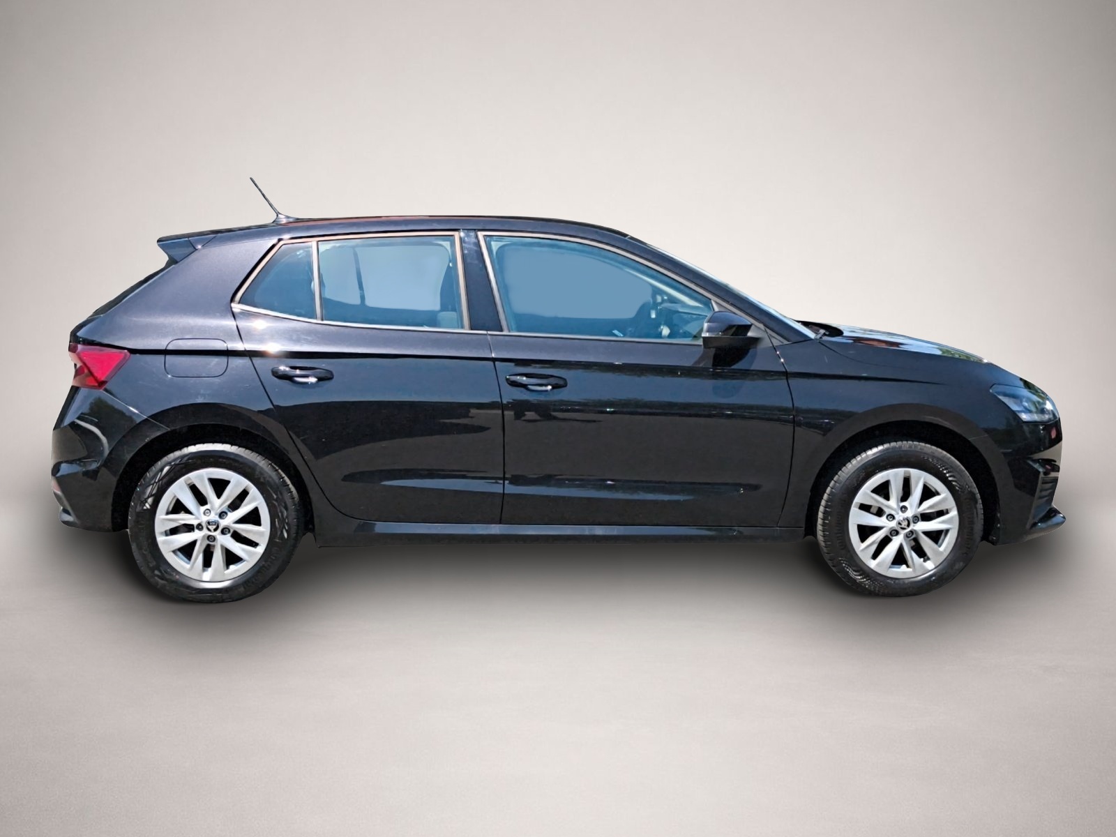 Bild 8 Skoda Fabia 1.0 TSI Ambition AHK PDC LM SMART LINK SIT
