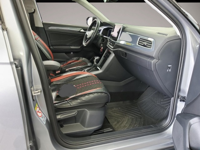 Fotografie 3 des Volkswagen T-Roc 1.5 TSI DSG Style AHK/ACC/Einparkhi
