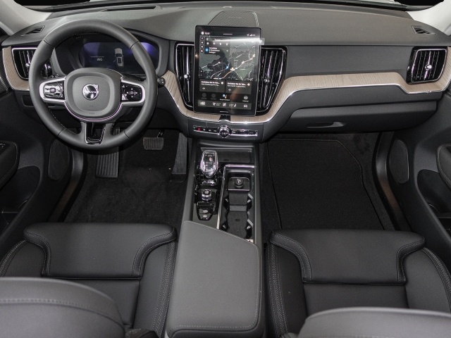 Bild 5 Volvo XC60 Plus Dark AWD B5 Benzin EU6e Lagom-, Winter