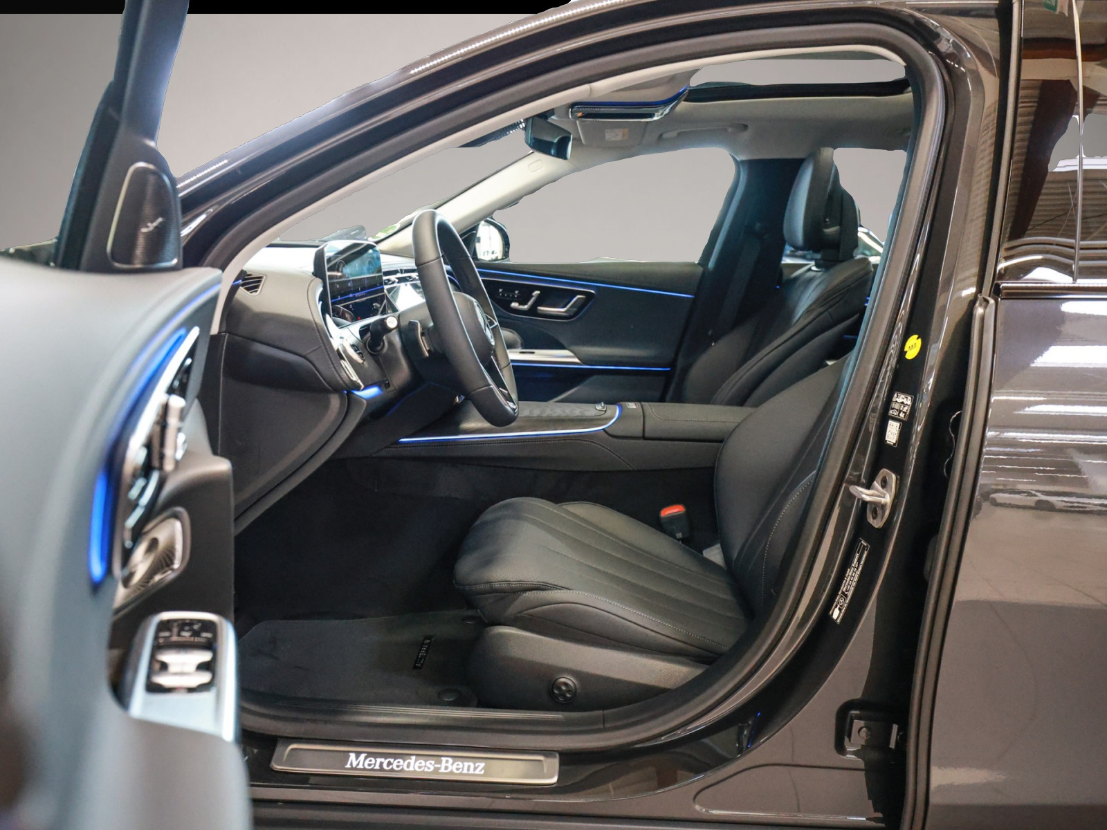 Bild 7 Mercedes-Benz E 300
