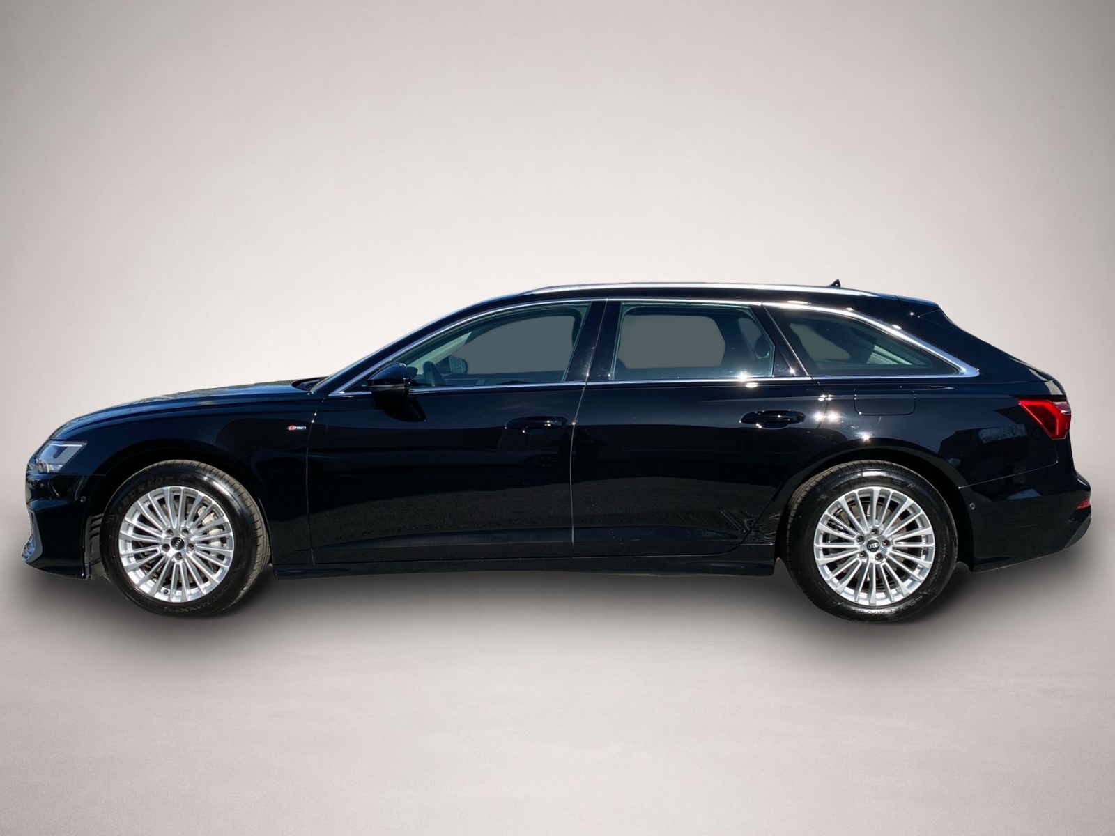 Fotografie 2 des Audi A6 Avant 50 TFSIe qu. S-tronic design S-Line *LE
