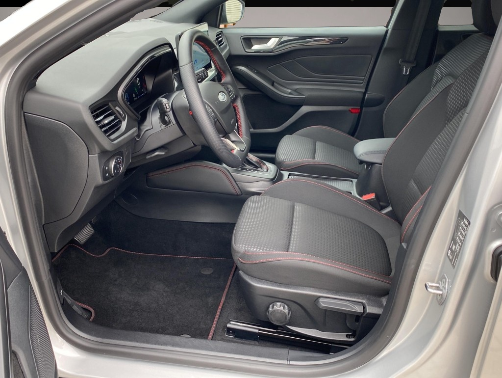 Fotografie 4 des Ford Focus 1.0 EB ST-Line X*AHK*Bang&Olufsen*ACC