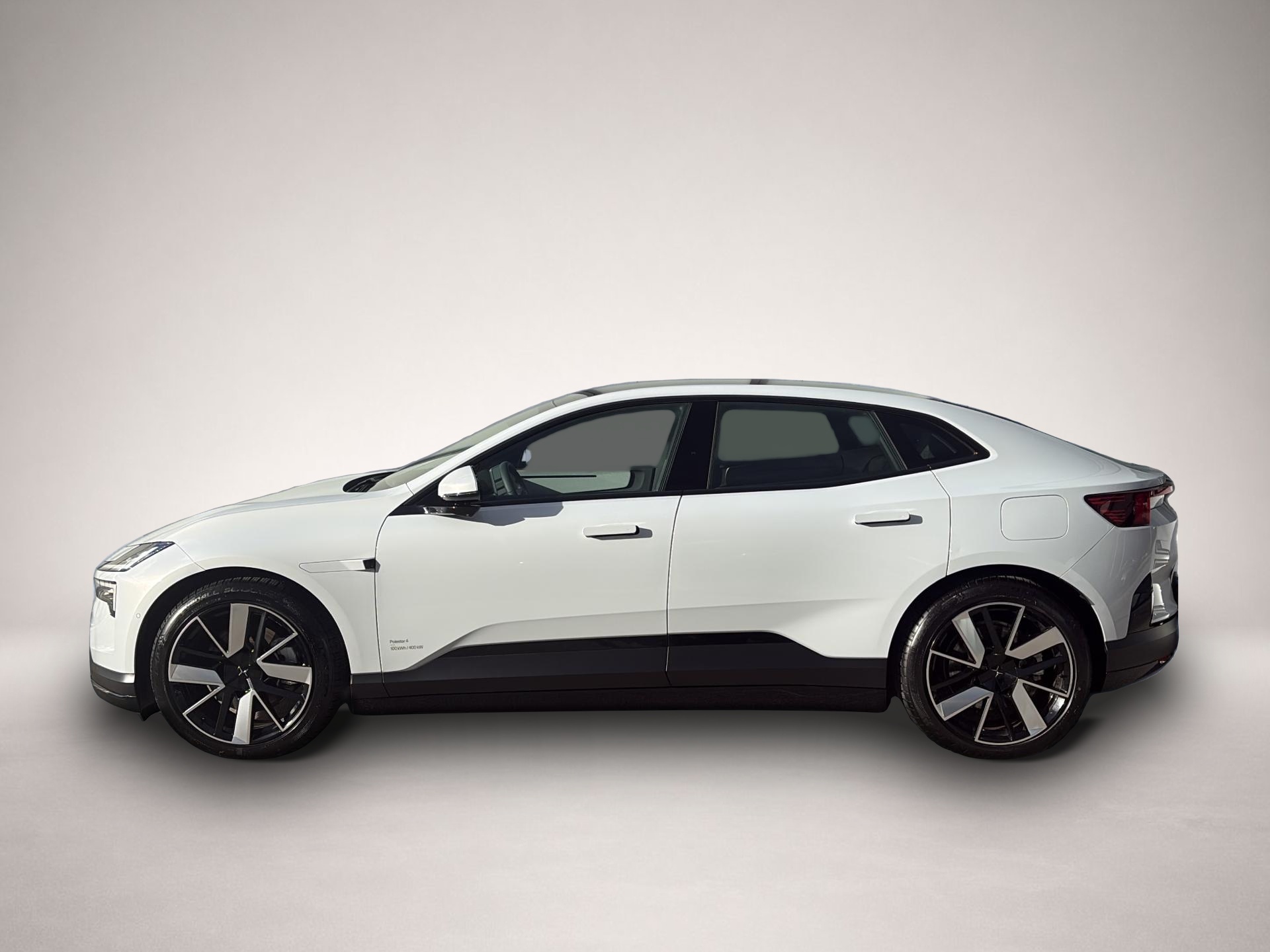 Fotografie 5 des Polestar 4 Long Range Dual PILOT PLUS 21 Bluetooth LED