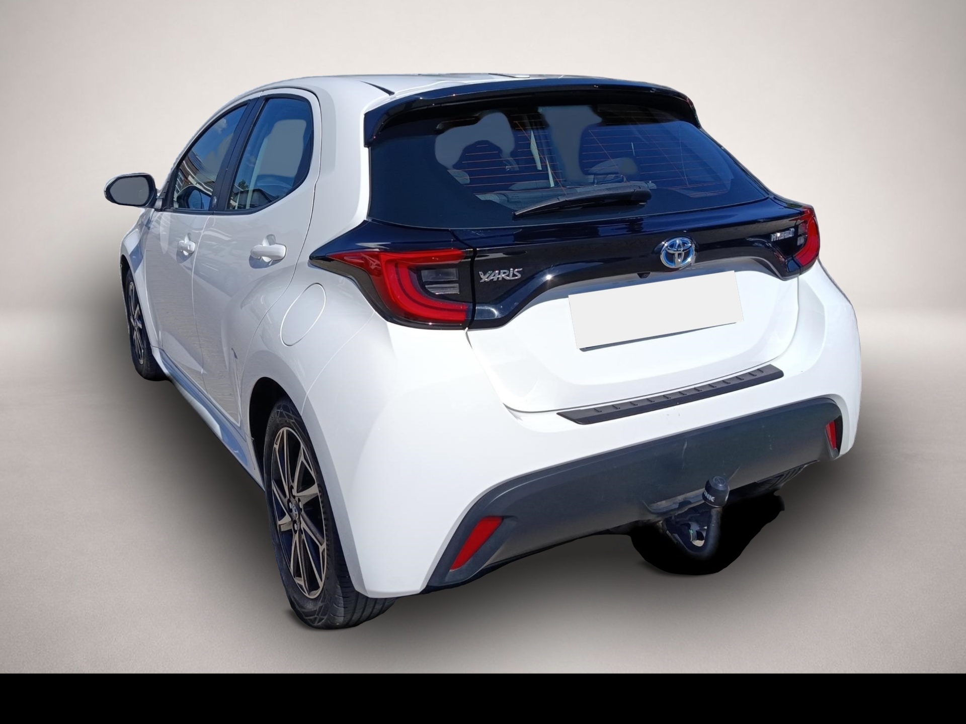 Bild 2 Toyota Yaris 1.5 Hybrid Team D 