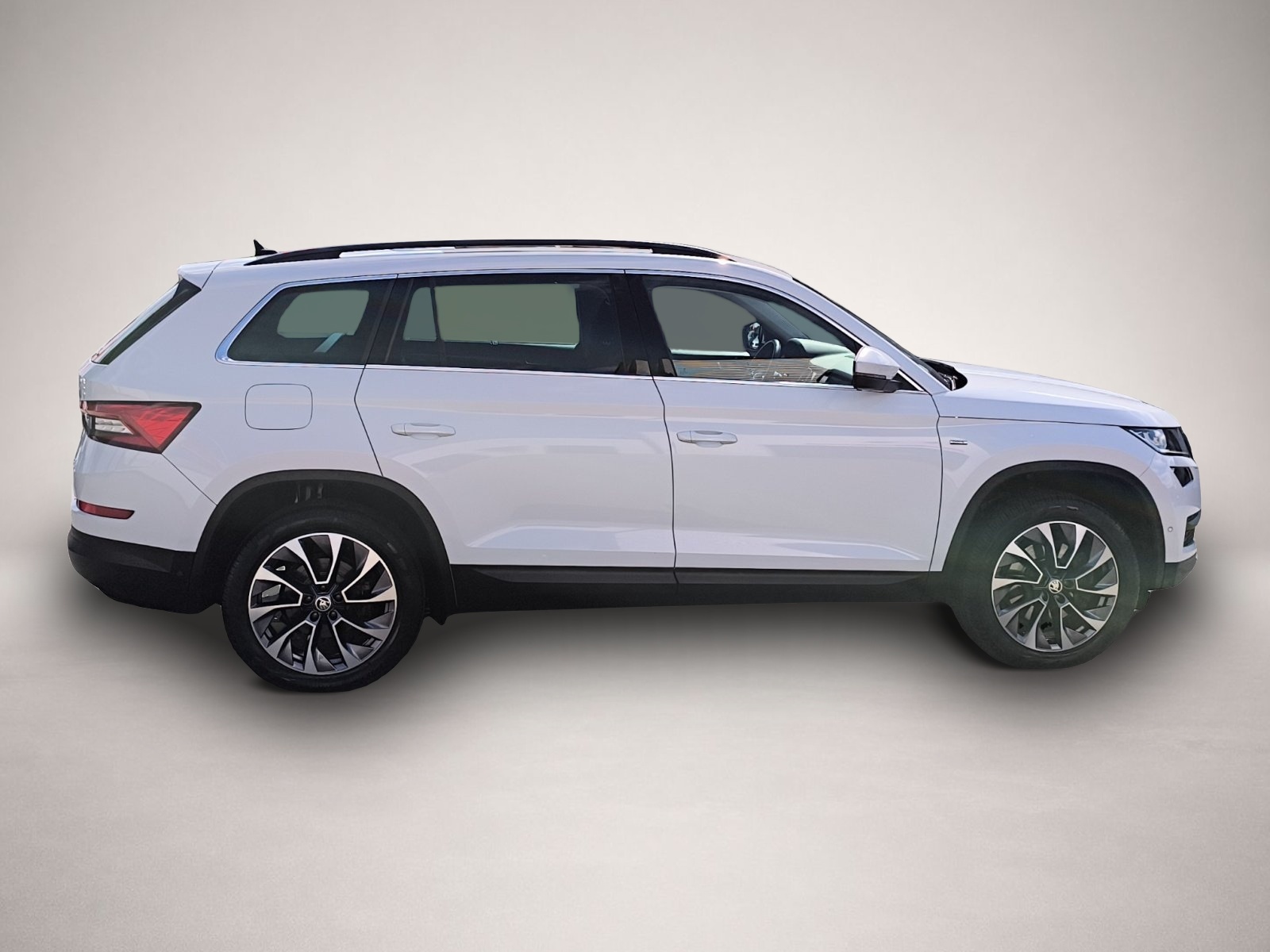Bild 8 Skoda Kodiaq 2.0 TSI DSG 4x4 Drive 125 AHK NAVI PANO R