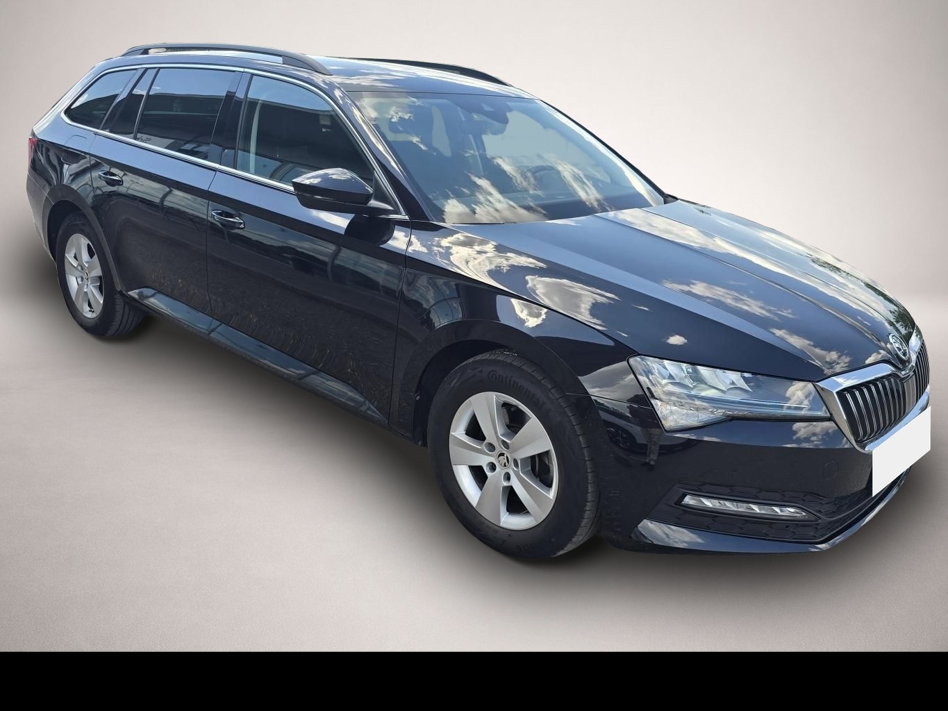 Fotografie des Skoda Superb Combi 2.0 TDI DSG SMART-LINK+VIRTUAL-COCK