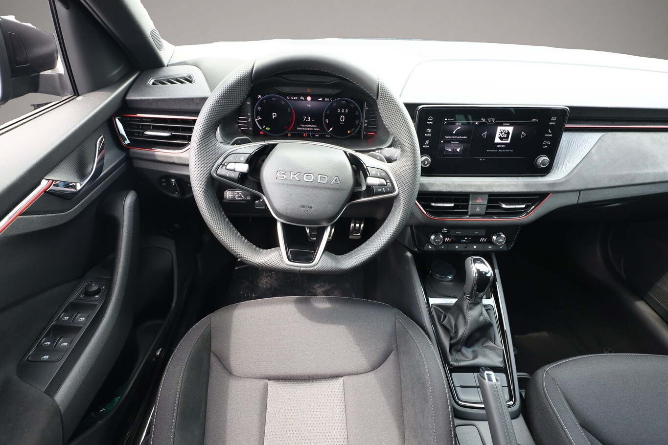 Bild 6 Skoda Scala DSG Dynamic ACC SideA Kam Kessy SHZ SunS