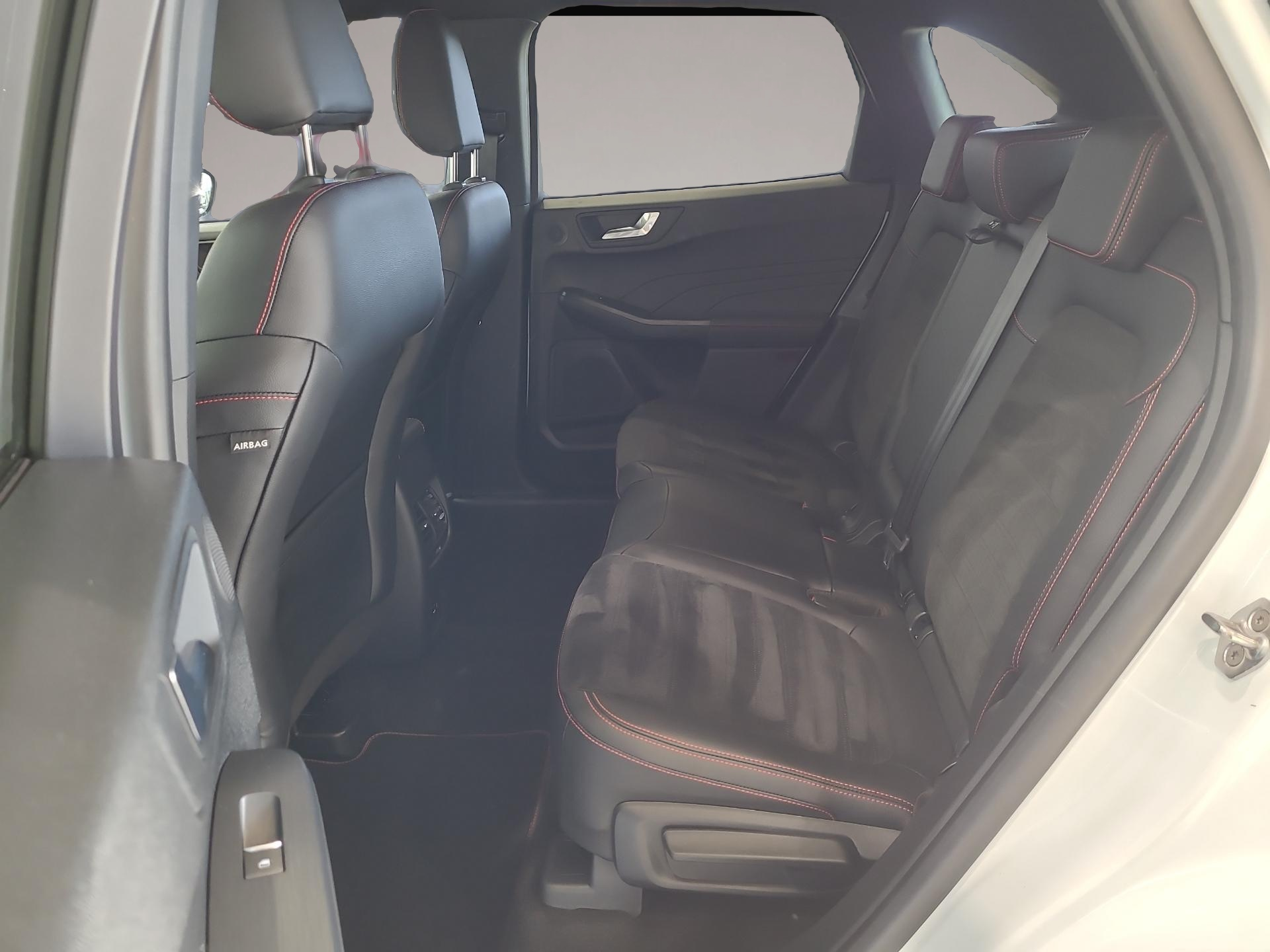 Bild 6 Ford Kuga Plug-In Hybrid ST-Line X Sportpaket Bluetoo