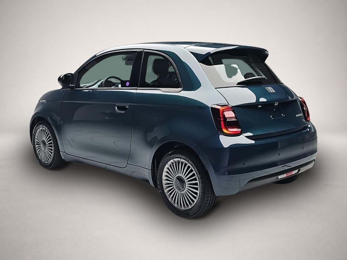 Fotografie 3 des Fiat 500 HYBRID ICON MJ26