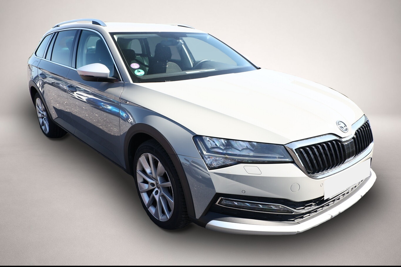Bild 2 Skoda Superb Combi 2.0 TSI 280 DSG 4x4 Scout Nav AHK