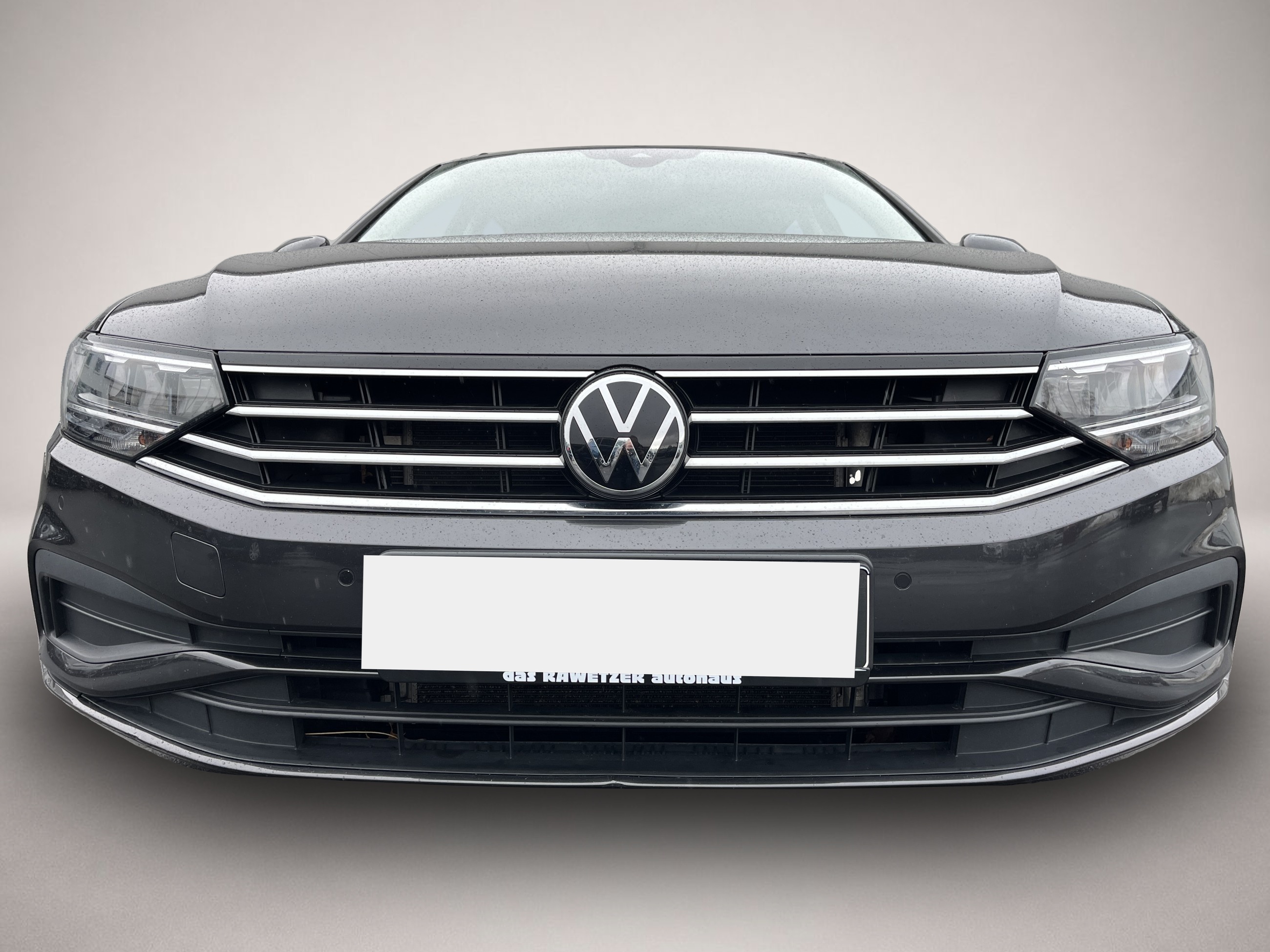 Fotografie 2 des Volkswagen Passat Variant 2.0 TDI DSG Conceptline Navi LED