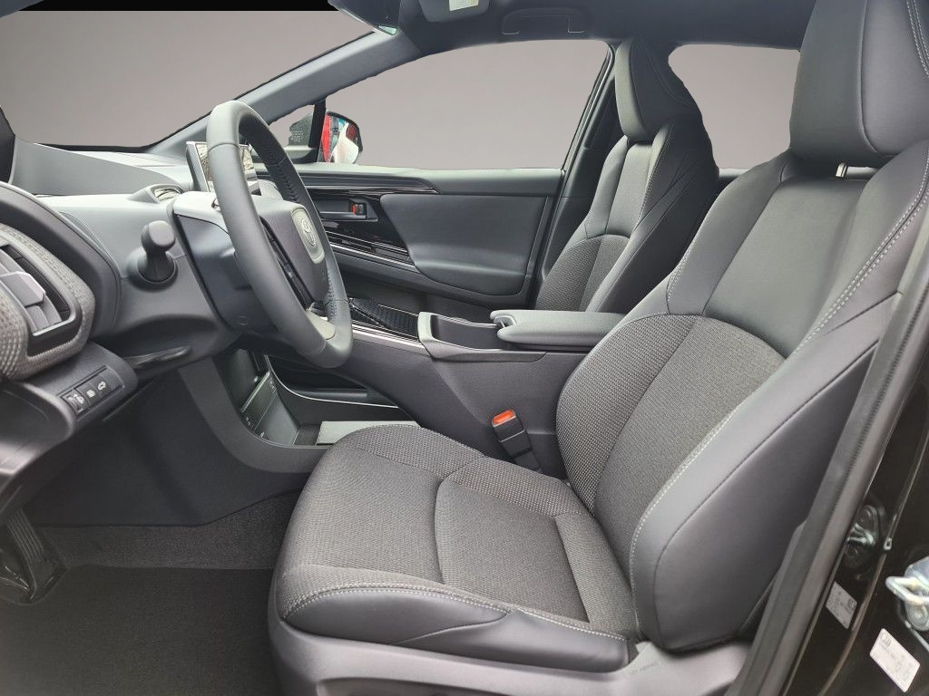 Bild 2 Toyota bZ4X