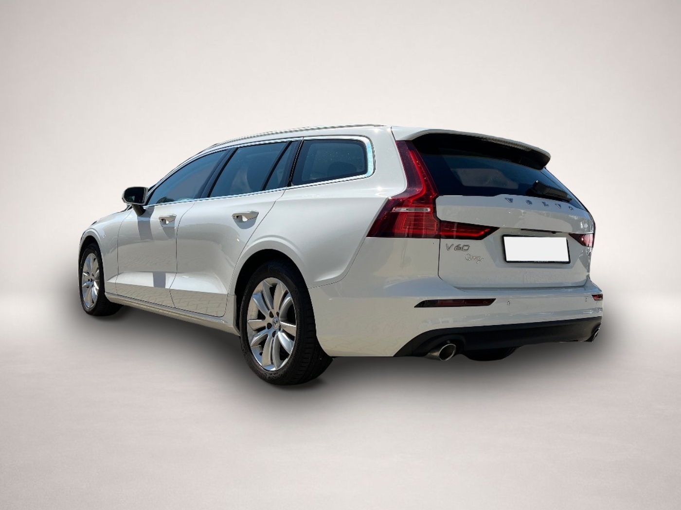 Fotografie des Volvo V60 Kombi B4 Momentum Pro *LED Navi ACC Leder*