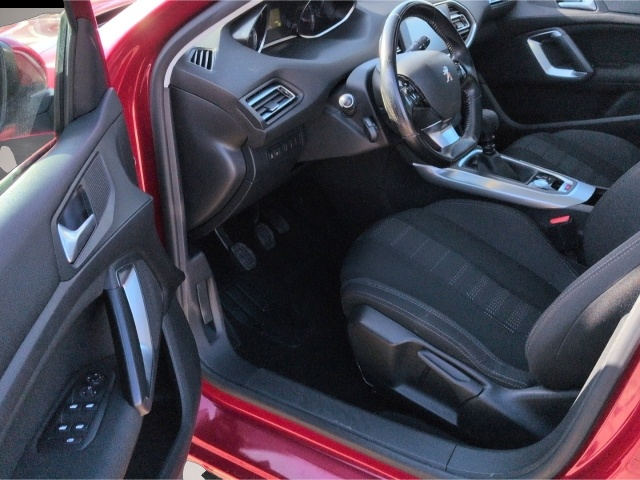 Bild 5 Peugeot 308 SW Allure 1.2*AHK LED Panodach Navi R-Kam