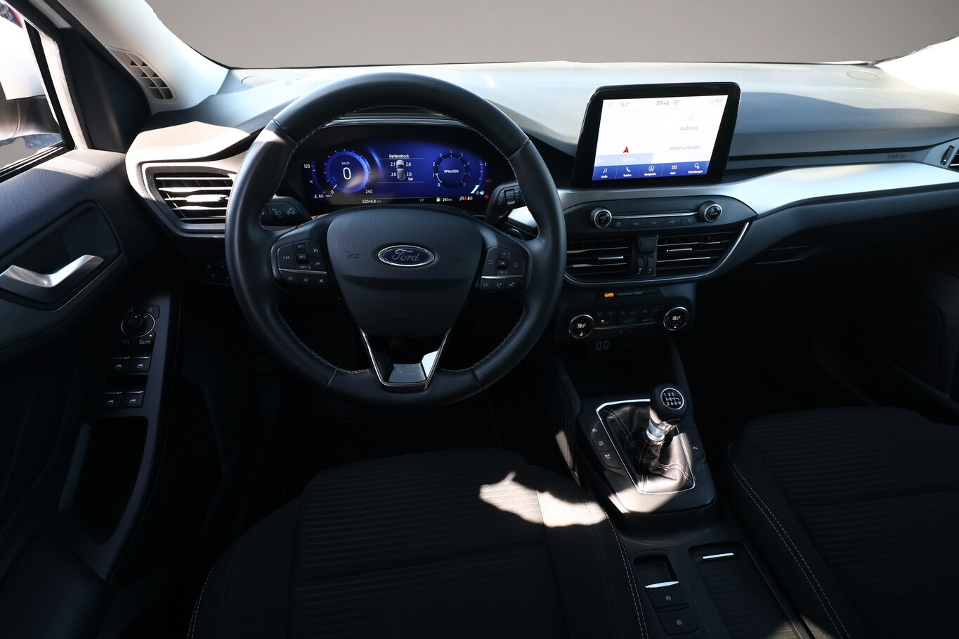 Fotografie 6 des Ford Focus Kombi 1.0 EcoBoost 125 TitX LED Nav Kam