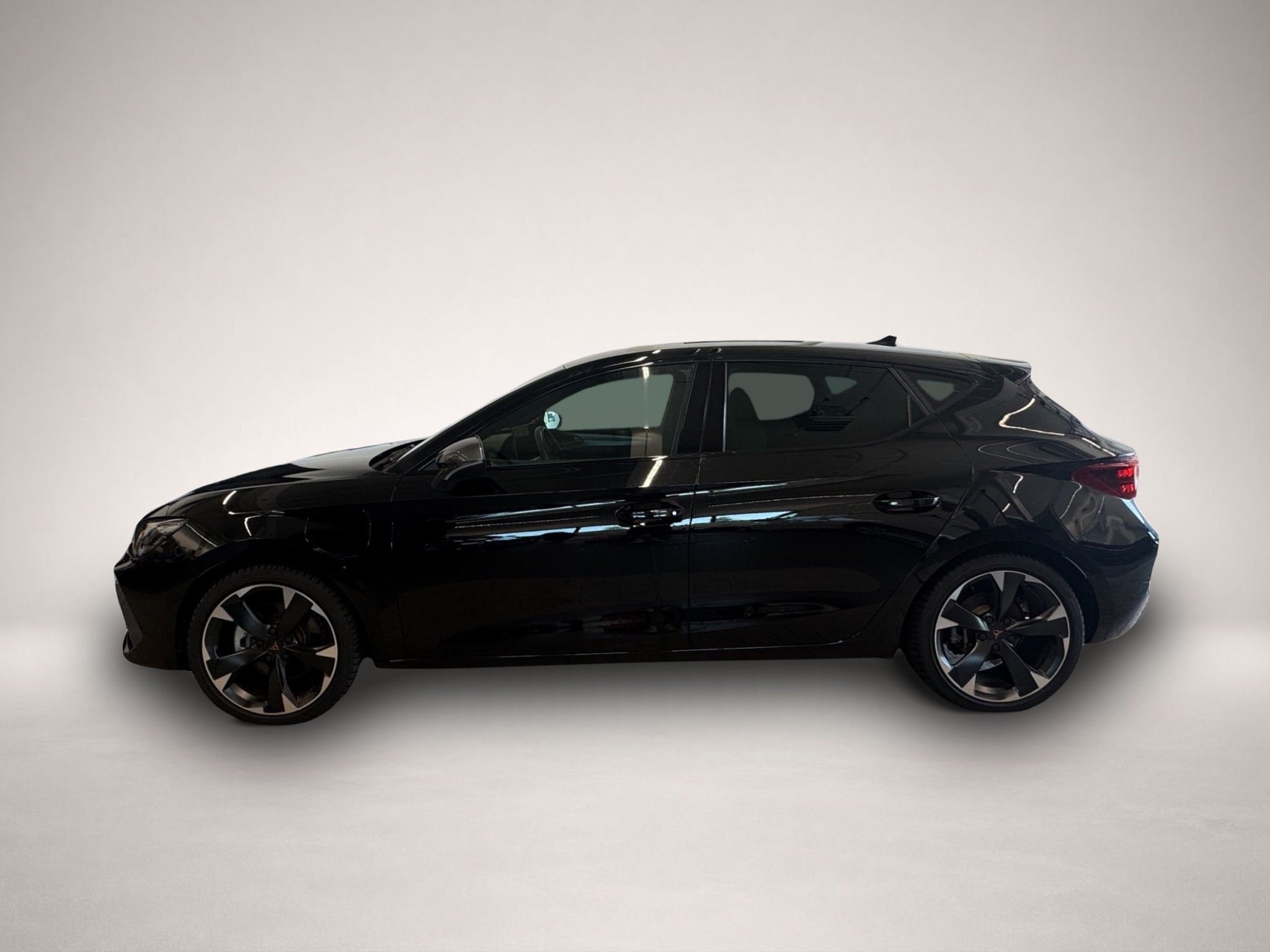 Bild 3 Cupra Leon 1.5 e-Hybrid DSG ab 359.- EUR mtl. 1000.- A